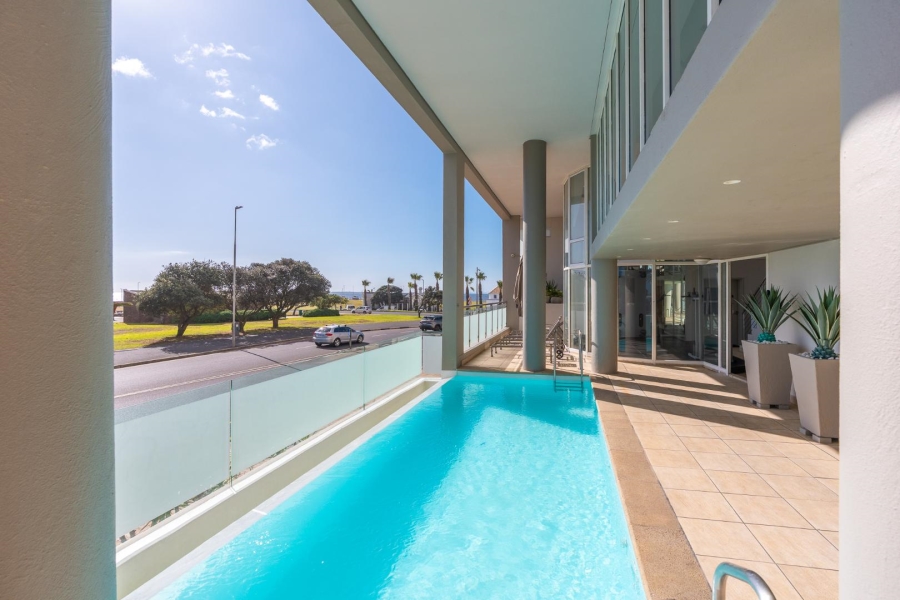 2 Bedroom Property for Sale in Mouille Point Western Cape